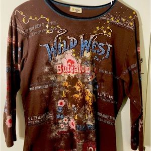 Cactus shirt. Pictures of front and back.